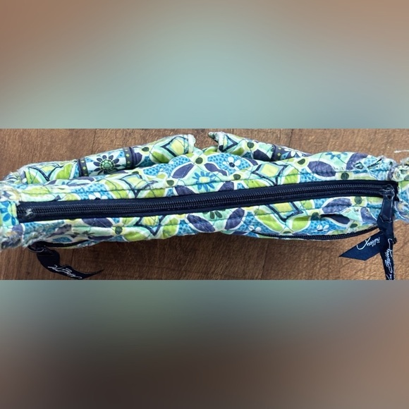 Vera Bradley libby bag in daisy daisy crossbody purse - Picture 10 of 15